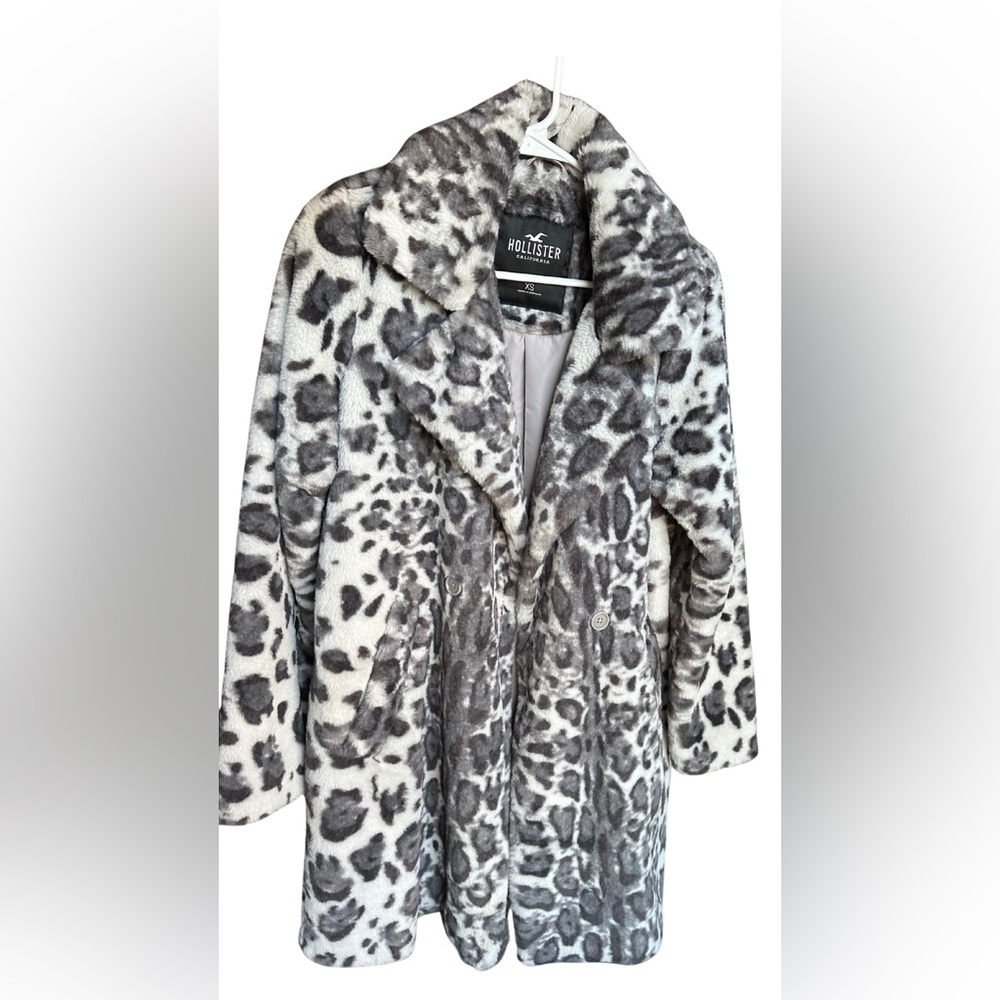 Faux Fur Mid Length Leopard Print Coat in XS